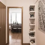 Appartamento Flexihome Sk - Tolsteho - Free Parking On The Street - 2 Bedrooms *
