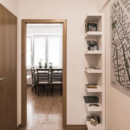 Appartamento Flexihome Sk - Tolsteho - Free Parking On The Street - 2 Bedrooms *