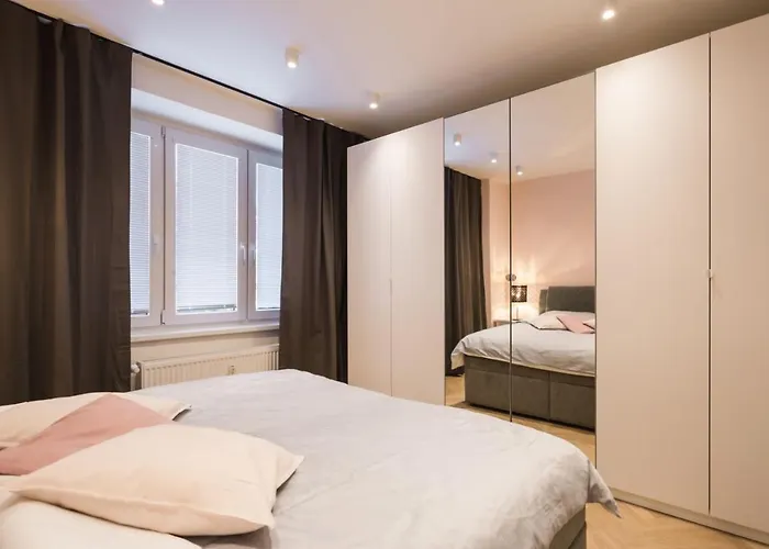 Flexihome Sk - Tolsteho - Free Parking On The Street - 2 Bedrooms Apartmán Košice